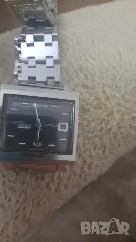 Vintage SEIKO 5 Stainless Steel 21 Jewels Date Automatic Wristwatch - S94, снимка 2 - Дамски - 47595413