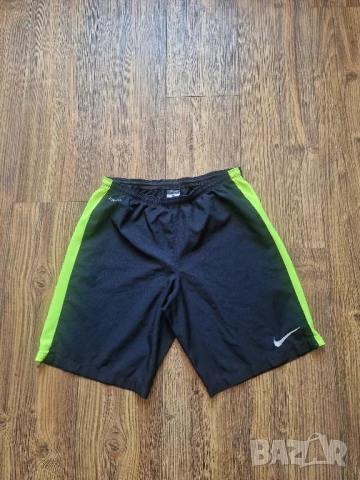 Страхотни мъжки къси шорти NIKE размер M, снимка 1