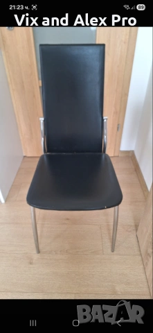 Стъклена холна маса с 4 стола