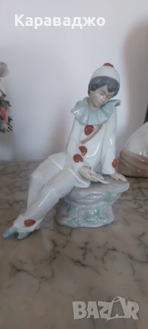 Испанска Статуетка