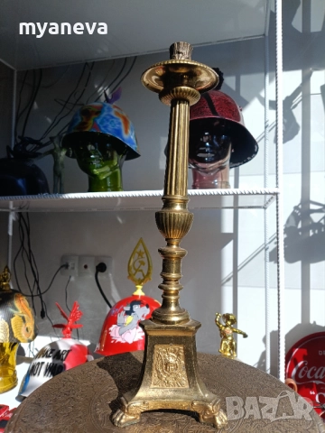 Масивен , метален свещник с богата орнаментика., снимка 9 - Статуетки - 51527423