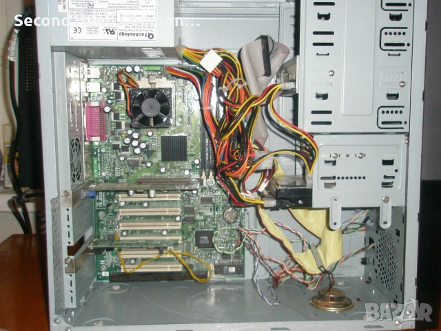 (Има нужда от поддръжка) инсталиран Ретро билд с windows 98