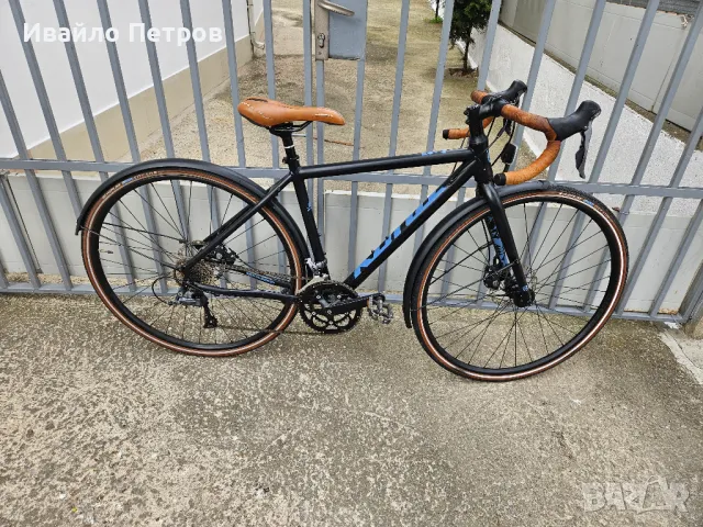 Шосеен/GRAVEL алуминиев велосипед 28 KONA-цола шест месеца гаранция