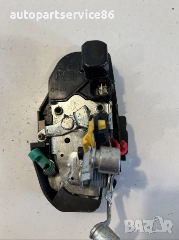 Механизъм за заключване на предна дясна врата за Jeep Commander (2010) , снимка 2 - Части - 53592044