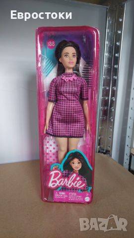 Mattel Кукла Barbie Fashionistas #188 с извита форма, черна коса, карирана рокля, снимка 5 - Кукли - 45432290