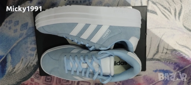 Нови маратонки Adidas естествен велур , снимка 8 - Маратонки - 52168319