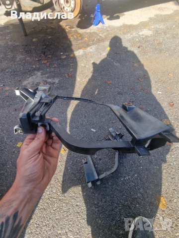 Стойки за фарове за Bmw E60 E61, снимка 5 - Части - 52217365