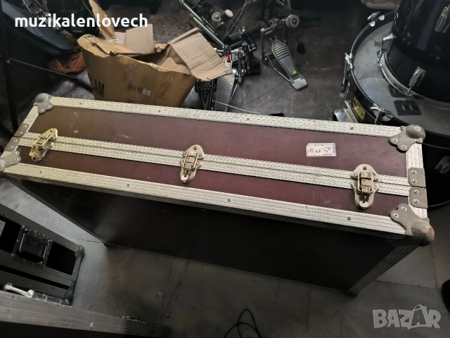 Spirit 324 LIVE DIGITAL 16 Channel Mixer by Soundcraft дигитален аудио смесител миксер + кейс, снимка 14 - Ресийвъри, усилватели, смесителни пултове - 51634804