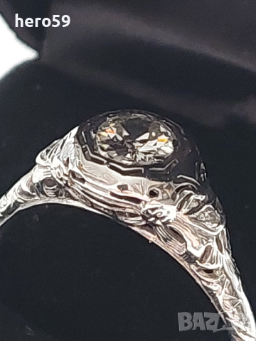 Златен пръстен 18к с Брилянт 0.8 карата(артдеко)