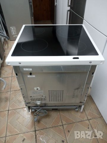Като нова свободно стояща печка с керамичен плот VOSS Electrolux 60 см широка 2 години гаранция!, снимка 4 - Печки, фурни - 46124098