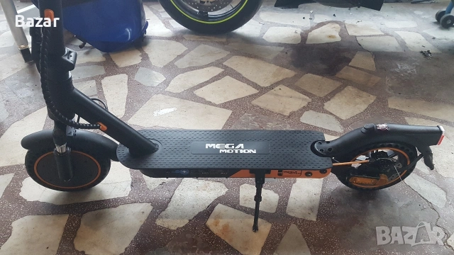 Mega motion Електрическа тротинетка, снимка 4 - Велосипеди - 54032578