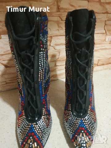 предлагам дамски боти на Sergio Rossi, снимка 8 - Дамски боти - 53163759