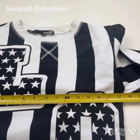 Дамски черно-бял пуловер с лого Love Moschino размер S, снимка 4 - Блузи с дълъг ръкав и пуловери - 52516555