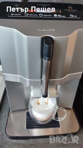 Siemens EQ.3 s300 CTES35 перфектно еспресо система за млечни напитки Сименс, снимка 14 - Кафемашини - 53042802
