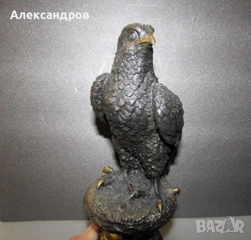 Соко. бронзова авторска фигура сокол 31 см и тегло 4кг.