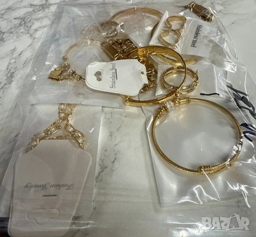 Мистериозна торбичка с бижута с 10бр висококачествени бижута, снимка 3 - Бижутерийни комплекти - 52730698