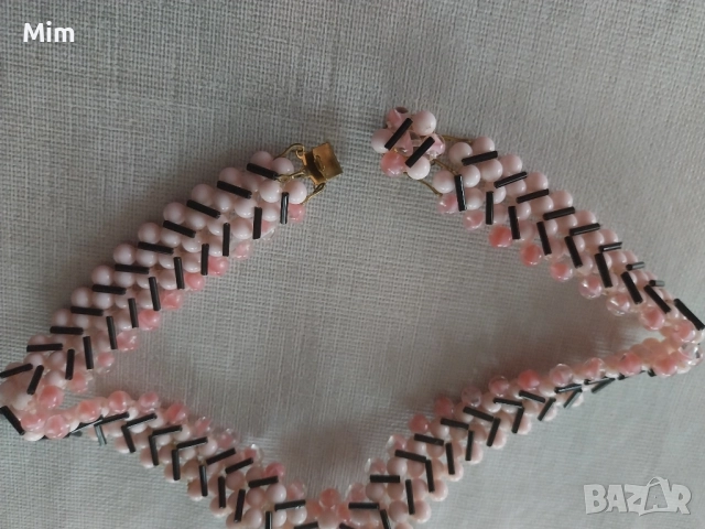 Колие вратовръзка от розови и черни мъниста , снимка 6 - Колиета, медальони, синджири - 52016460
