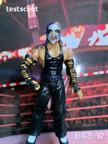 Екшън фигура WWE Jeff Hardy Ruthless Aggression Джеф Харди играчка Jakks Pacific White face paint, снимка 5 - Фигурки - 49511597