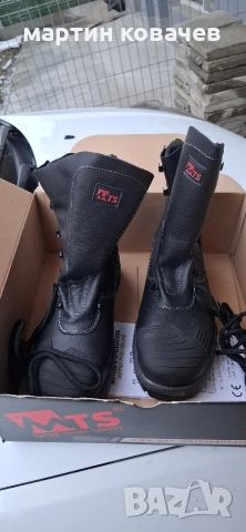 зимни обувки чисто нови