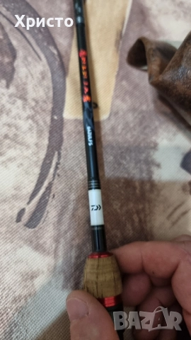 Спининг въдици DAM,Daiwa с макари, снимка 6 - Въдици - 51657667