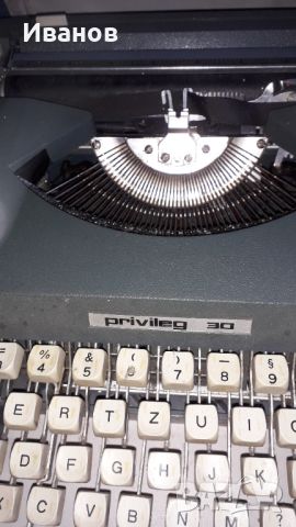 Стара пишеща машина привилег30, снимка 2 - Антикварни и старинни предмети - 45880059