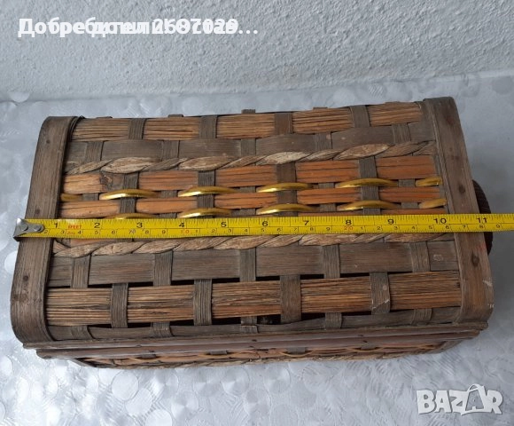  Кутии: Голяма стара метална кутия чанта сандък с дръжка, лале, лалета, снимка 13 - Други ценни предмети - 28951517