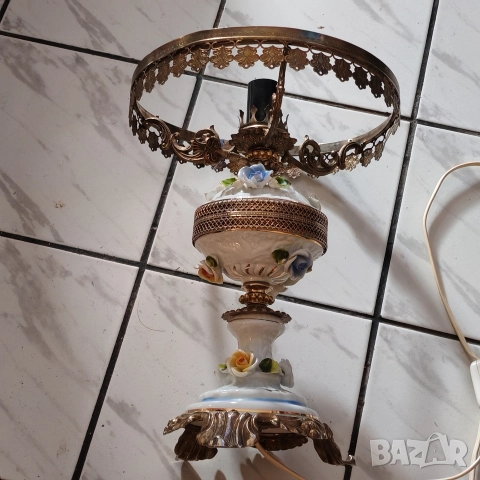 Стара порцеланова,настолна лампа. , снимка 4 - Антикварни и старинни предмети - 52650429