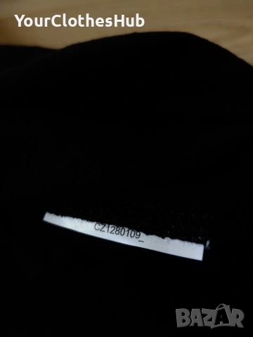 Love Moschino I DON'T SWEAT I Sparkle 38 (S/M) size Дамска тениска, снимка 3 - Тениски - 53736838