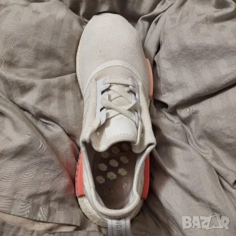 оригинални маратонки  ADIDAS NMD R1 номер 41,5-42, снимка 12 - Маратонки - 38276469