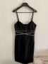 Къса черна рокля с камъчета, снимка 1 - Рокли - 45207645