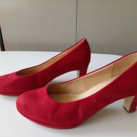 Дамски червени обувки от велур с нисък ток Gabor номер 38, снимка 2 - Дамски обувки на ток - 45261798