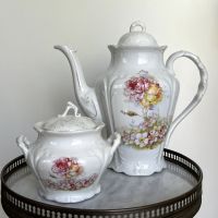 Порцеланов чайник и захарница - Ар Нуво в класическа форма и декорація, снимка 1 - Аксесоари за кухня - 45508791