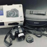 Фотоапарат Sony DSC-HX100V, снимка 1 - Фотоапарати - 45510878