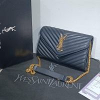 Дамска чанта YSL Реплика ААА+ черно със златно, снимка 1 - Чанти - 46116058