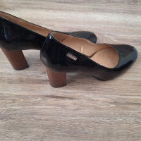 Дамски черни обувки на ток 39 номер, снимка 6 - Дамски обувки на ток - 45018510