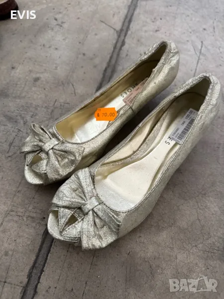 Златисти обувки, снимка 1