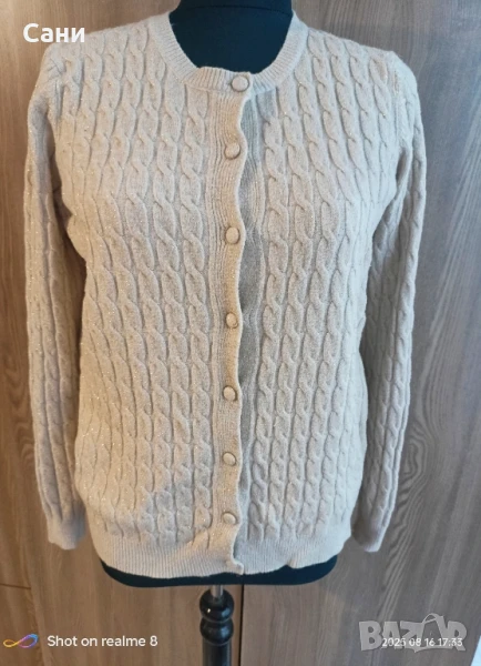 Бежови жилетки , снимка 1