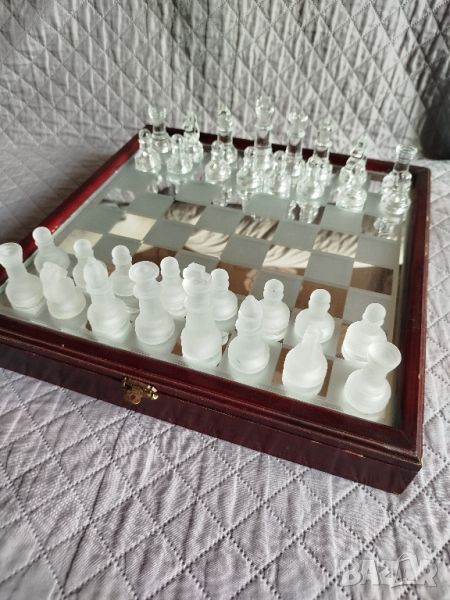 Стъклен шах , снимка 1