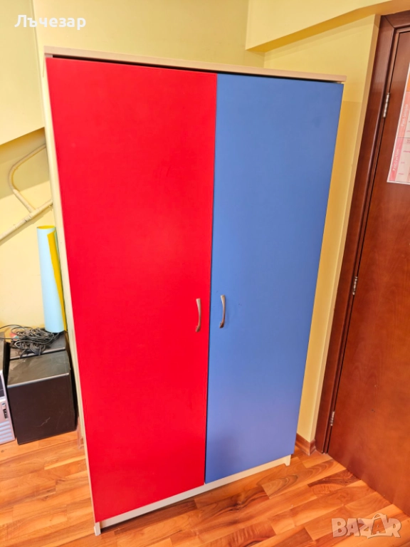 Гардероб за детска стая, снимка 1