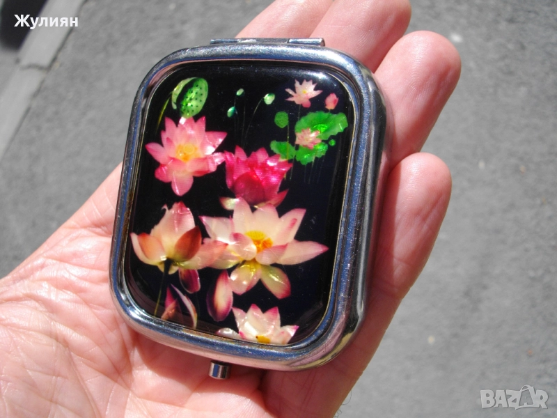 СТАРО ДЖОБНО ОГЛЕДАЛЦЕ ОГЛЕДАЛО, снимка 1