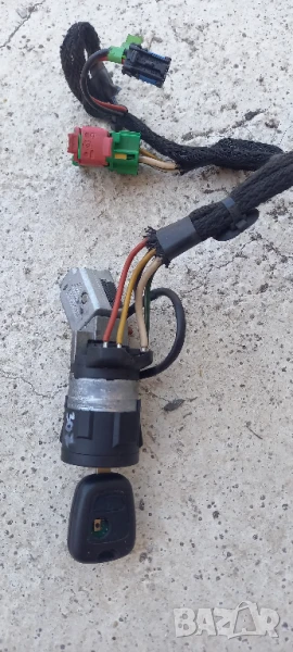 Контактен ключ Peugeot 307, снимка 1