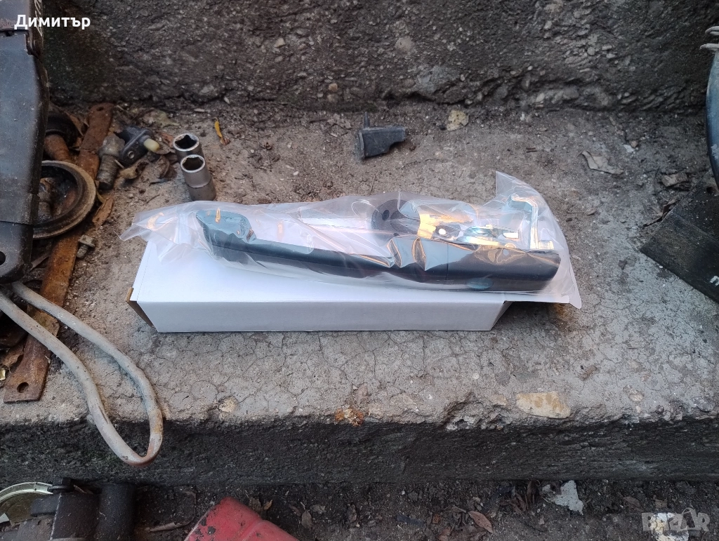 Дръжка Външна Предна Лява За Фолксваген Пасат Б3 1991г / VW Passat B3 1991y, снимка 1