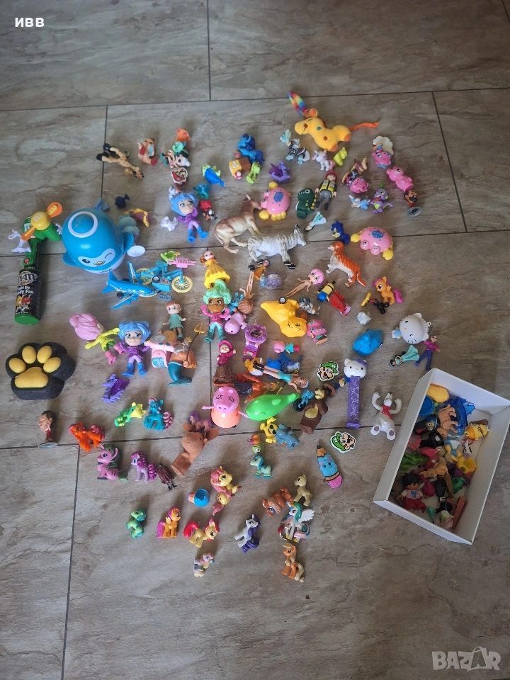 Намалени на 8евро Огромен лот детски играчки+подаръци , снимка 1