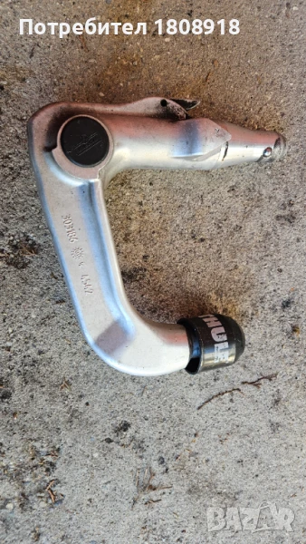 Теглич за Бмв Е60 5-та серия оригинален, снимка 1