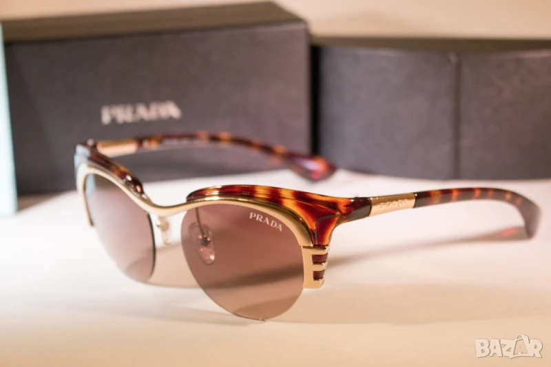 Оригинални слънчеви очила Prada – Лукс и Стил! 🕶️, снимка 1
