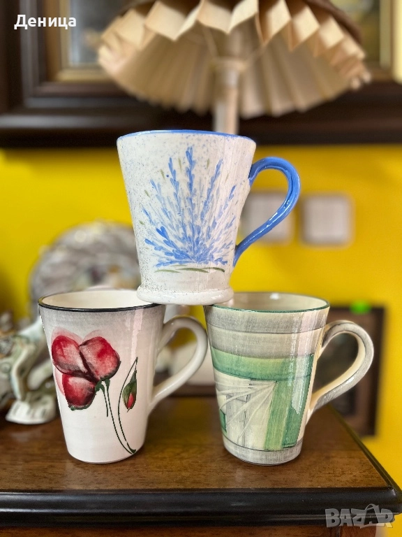 Авторски керамични чаши-тип Мъг Ръчно изработени и декорирани  Цвете и зелена чаша Вместимост-300/35, снимка 1