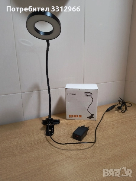 Чисто нова настолна USB лед лампа с щипка, снимка 1