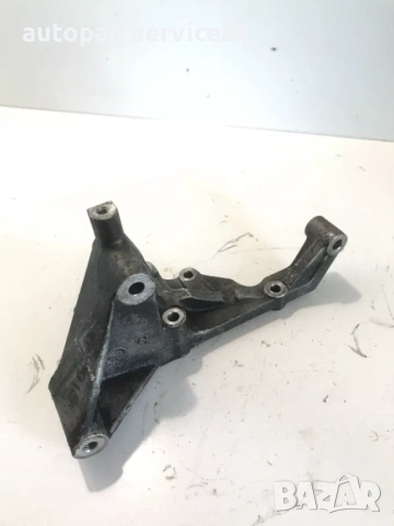 Държач скоба за KIA Sorento 2.5 CRDi (2002-2006)