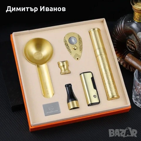 Подаръчен комплект от пепелник,запалка,ножица,туба,стойка за пури