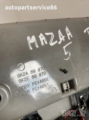 Предна вътрешна четяща светлина за Mazda 5 2.0D (2007) GK2A69970, снимка 2 - Части - 53700361